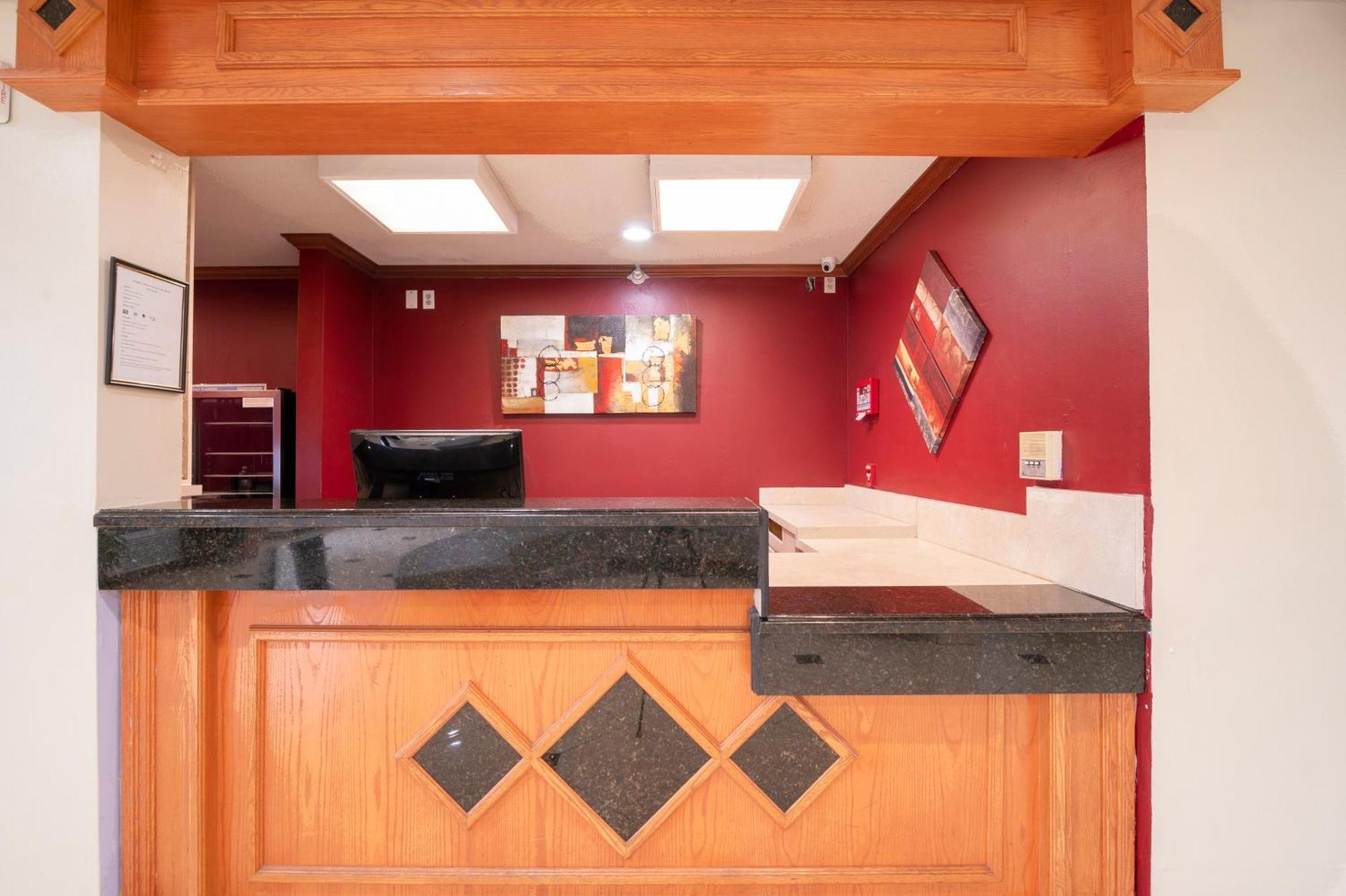 מלון Oyo Townhouse Houston Airport North מראה חיצוני תמונה