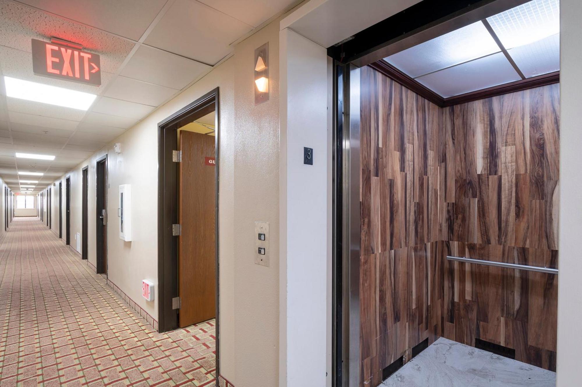 מלון Oyo Townhouse Houston Airport North מראה חיצוני תמונה