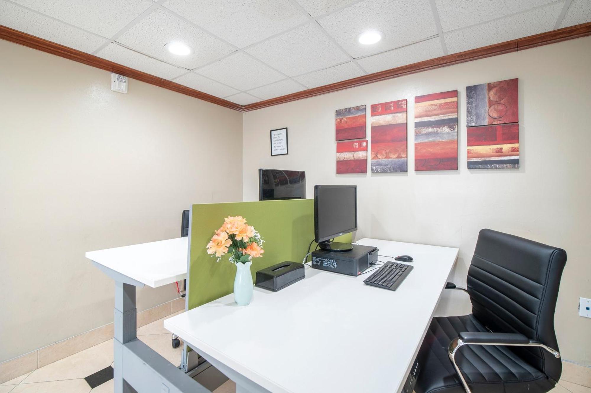 מלון Oyo Townhouse Houston Airport North מראה חיצוני תמונה