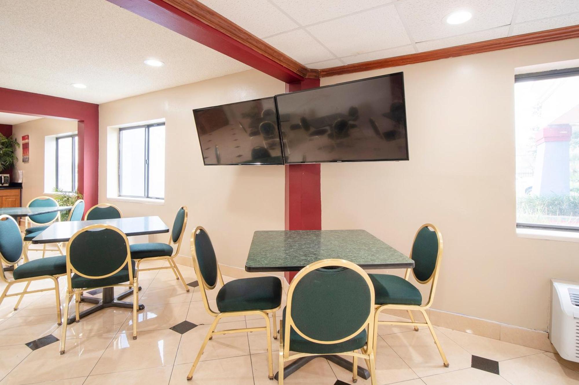 מלון Oyo Townhouse Houston Airport North מראה חיצוני תמונה