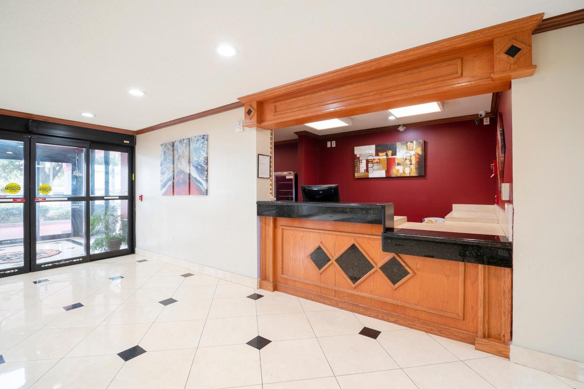 מלון Oyo Townhouse Houston Airport North מראה חיצוני תמונה